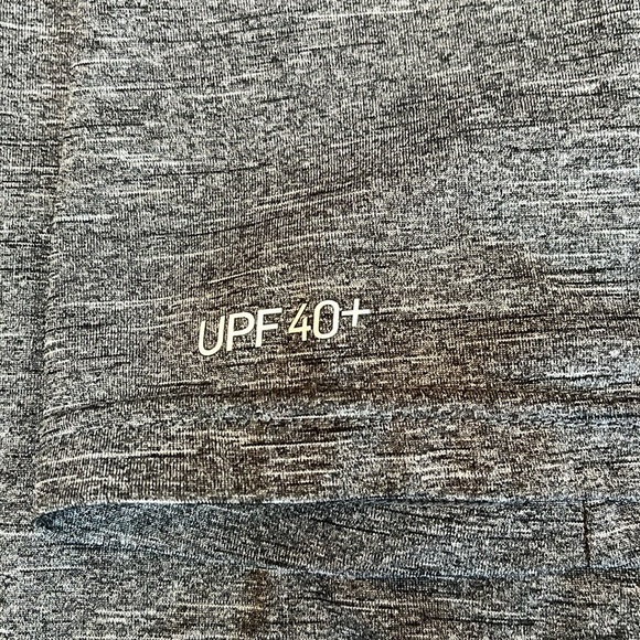 NIKE DRI-FIT Hydroguard Swim Shirt Mens’s Size Small - Picture 5 of 6